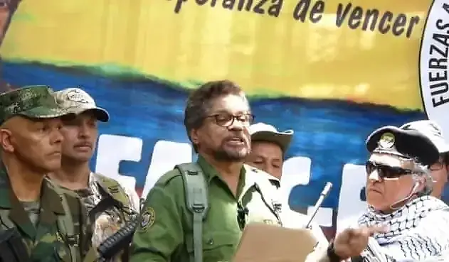 paisa-marquez-y-santrich-900x485-1